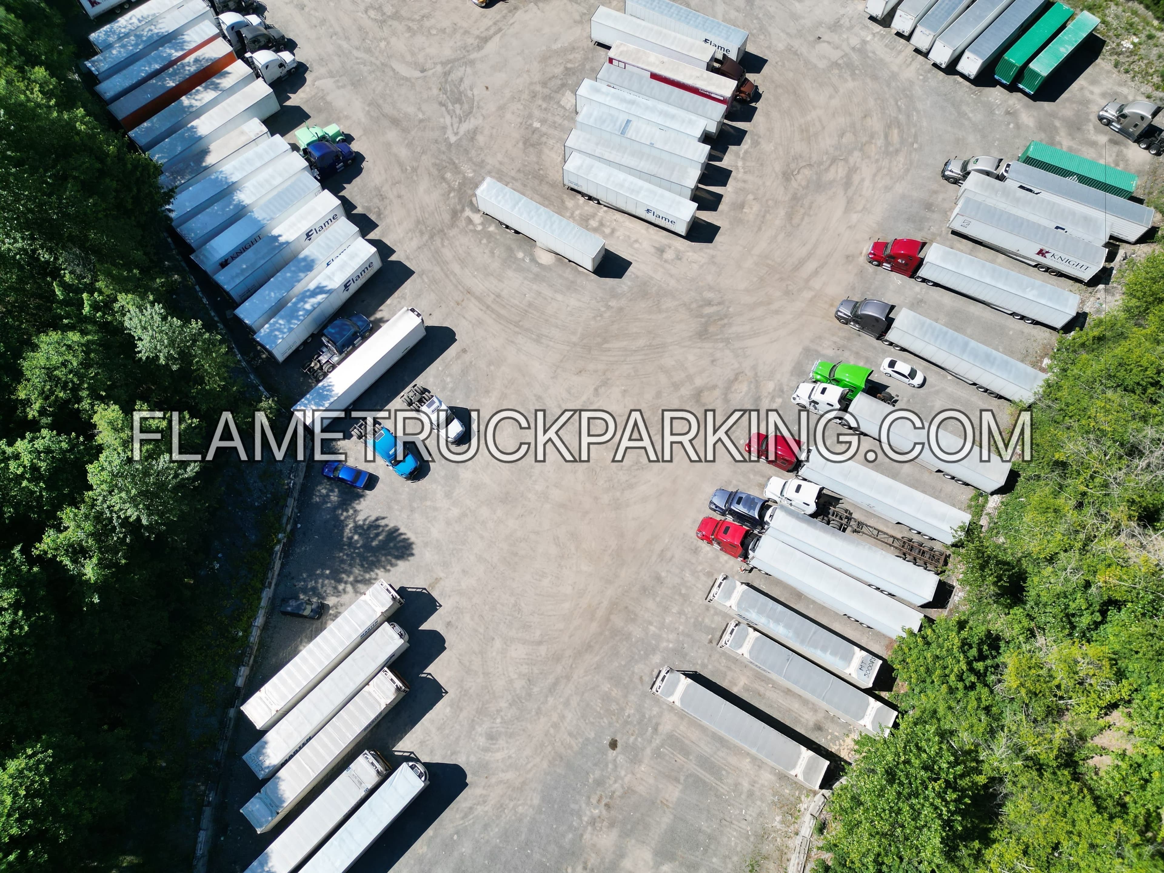 Maple Valley Yard, WA — photo 1 of 3