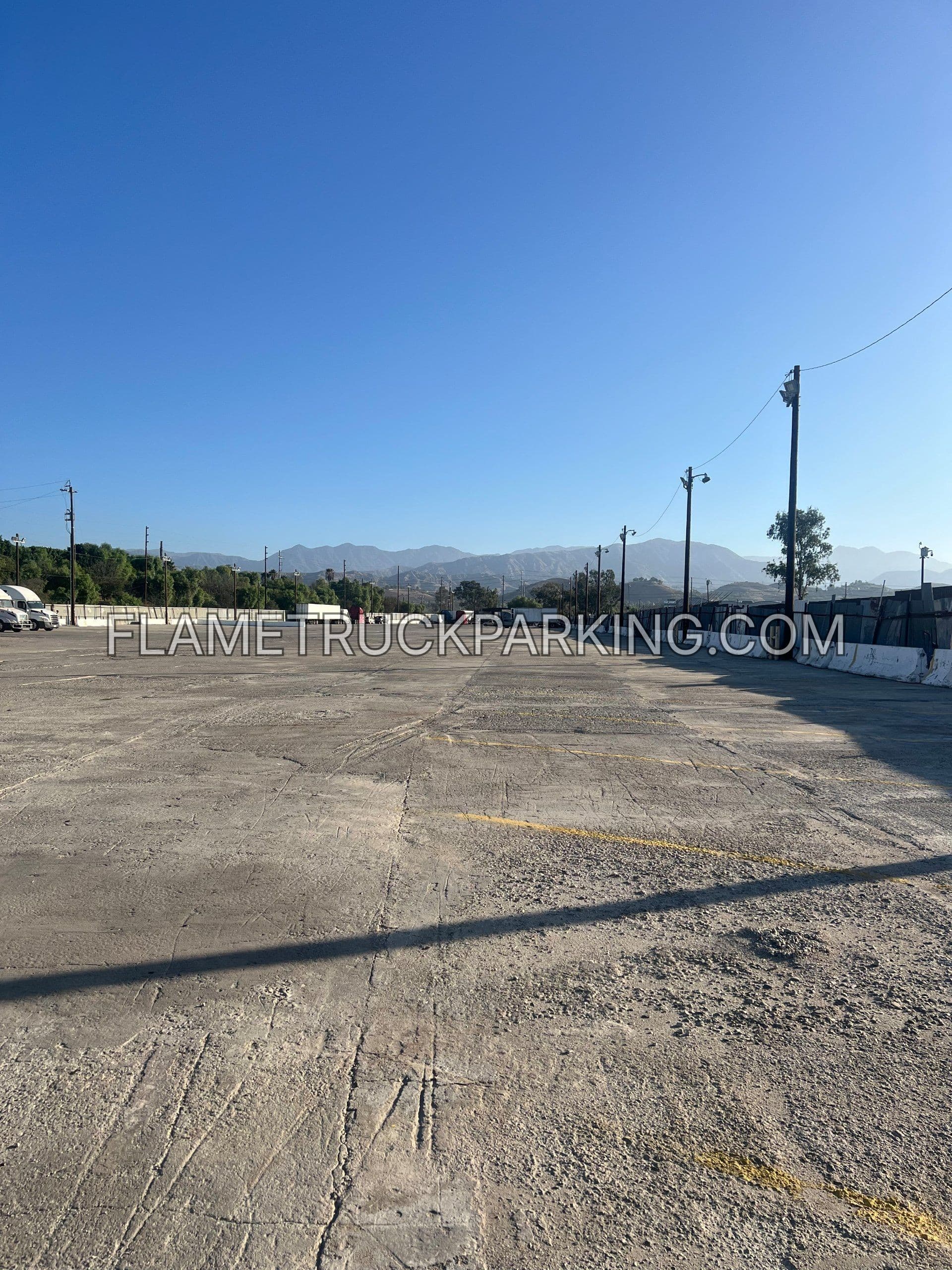 Los Angeles Yard, CA — photo 2 of 8