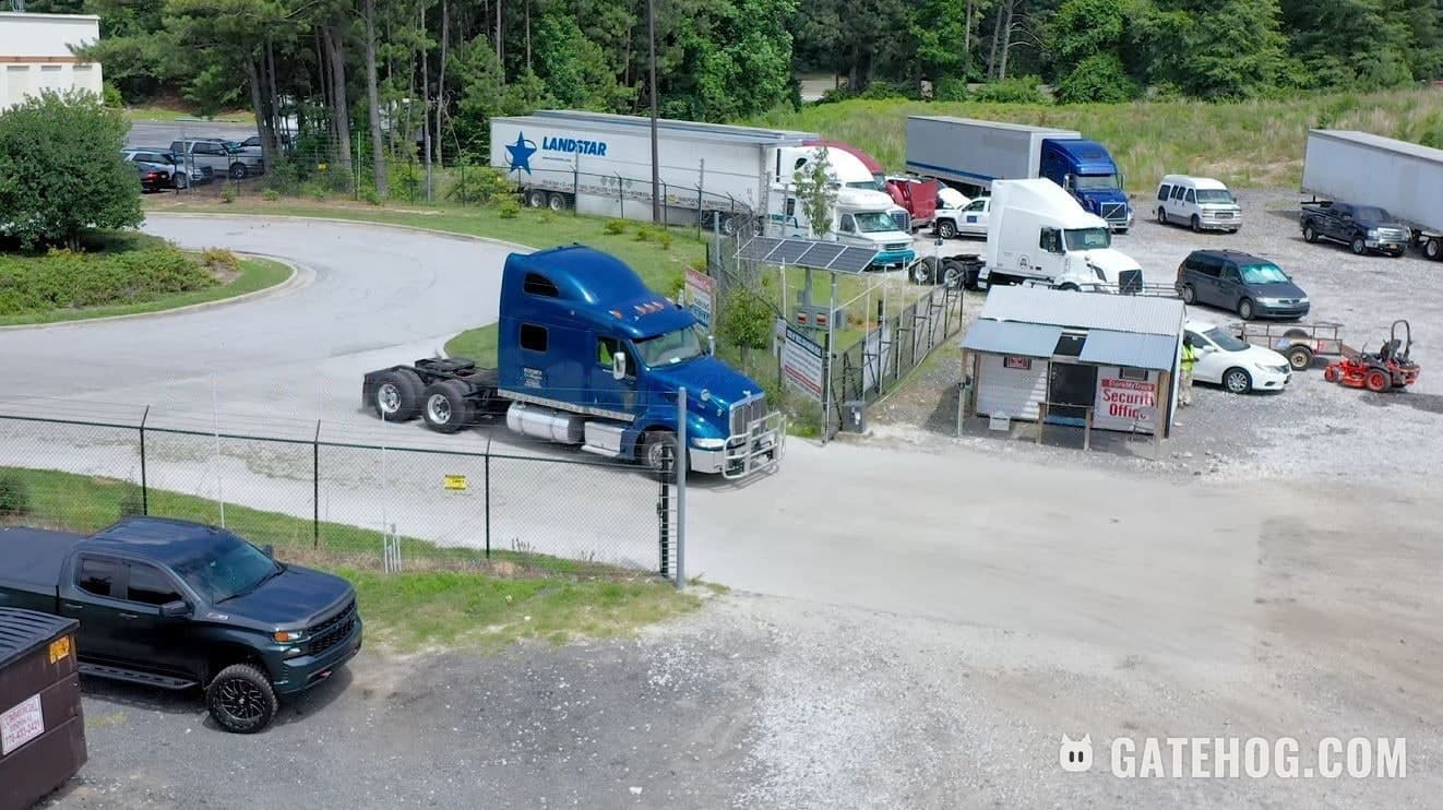 Union City Yard, GA — photo 1 of 5